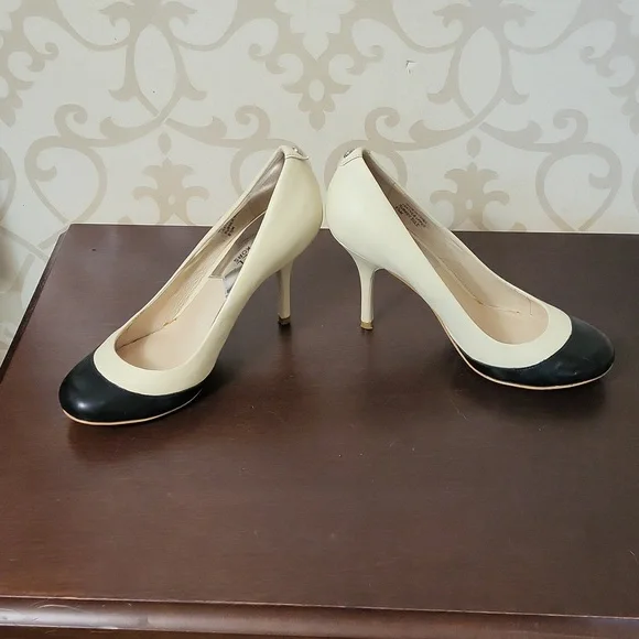 Michael Kors - Picture 3 of 4